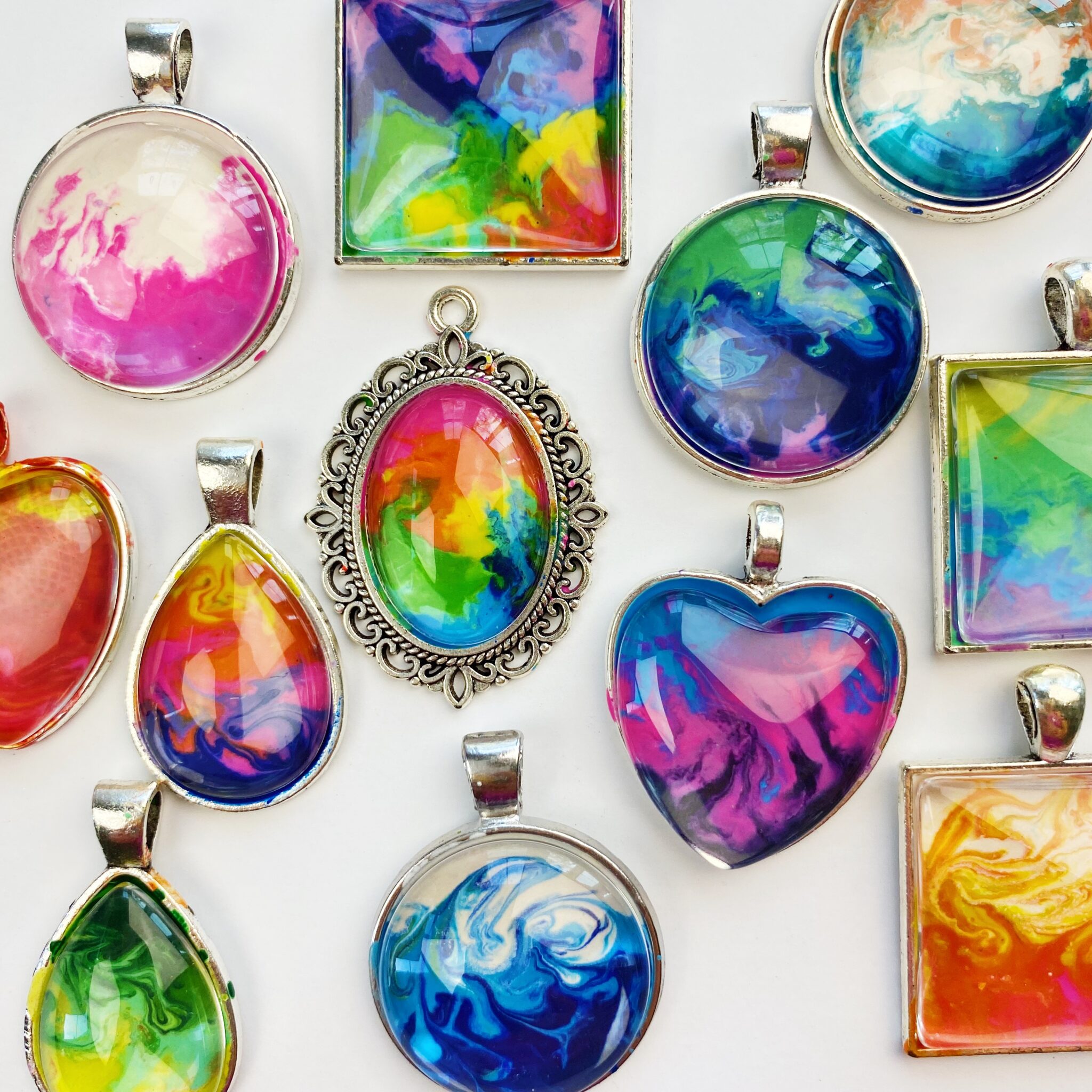 Melted crayon pendants* Photo credit to colormadehappy.com